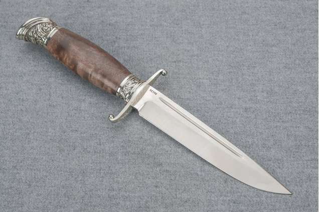 Нож Авторская Финка НКВД, сталь М390, мельхиор, стабилизированная карельская береза коричневая, деревянные ножны