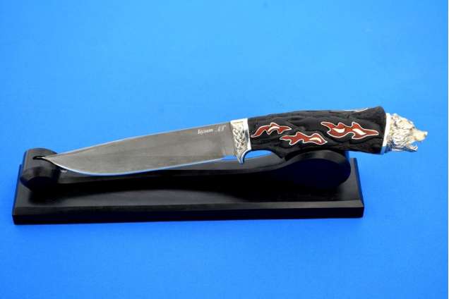 Нож "Коршун" (Тигельный булат,художественное литье мельхиор,  граб, инкрустированный серебром  и красным деревом)