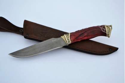 Нож "Охотник" (Булат, художественное литье, стабилизированная карельская береза, резьба, инкрустация)