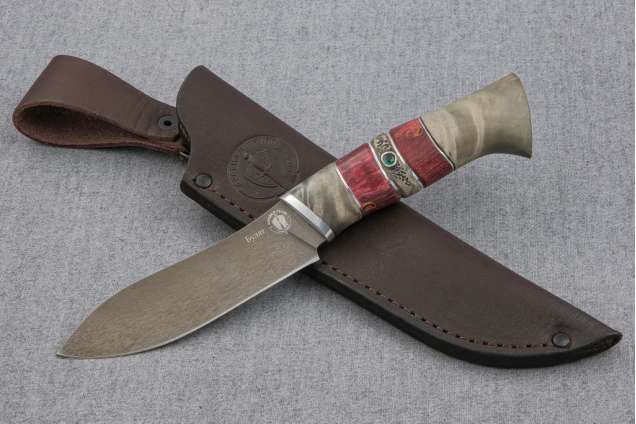 Нож "Лань" (Булат, стабилизированная карельская береза, резьба, инкрустация камень)