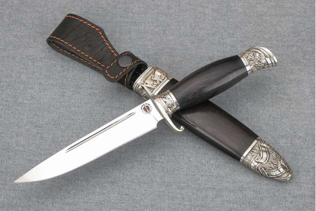 Нож Авторская Финка НКВД, сталь Bohler К340,мельхиор, стабилизированный граб, деревянные ножны